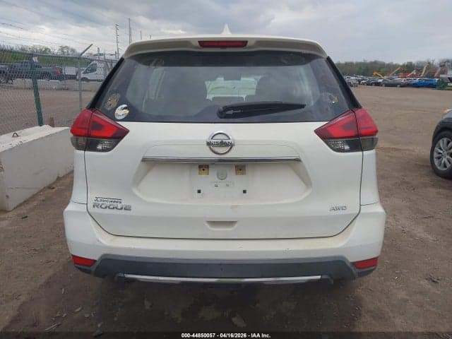 2017 NISSAN ROGUE S 16
