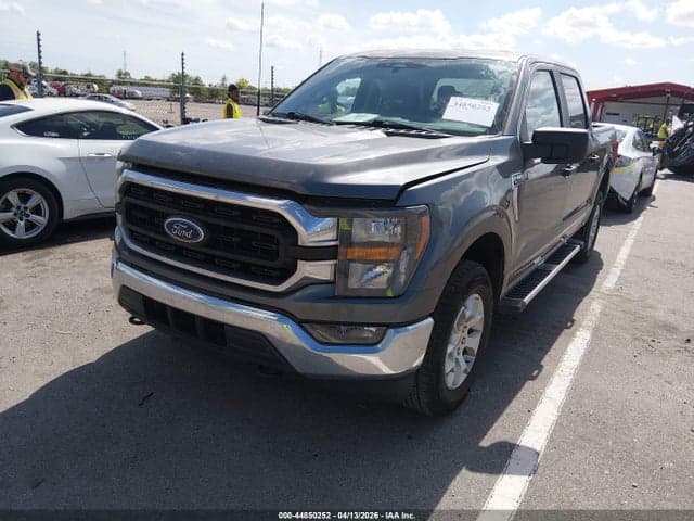 2023 FORD F-150 XLT 2