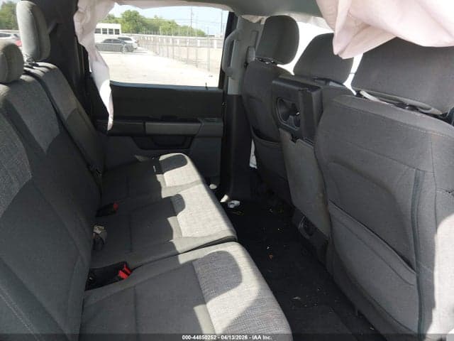 2023 FORD F-150 XLT 8
