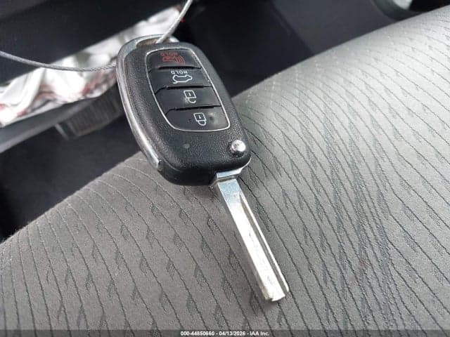 2017 HYUNDAI SANTA FE SPORT 2.4L 11