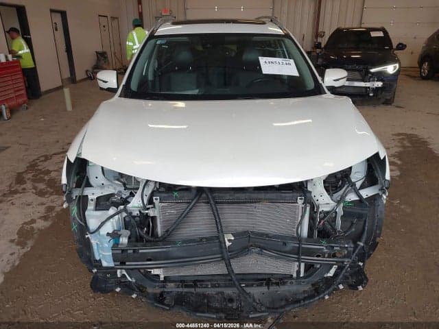 2017 NISSAN ROGUE SL 12