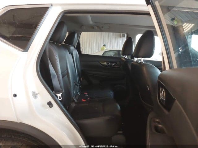 2017 NISSAN ROGUE SL 8