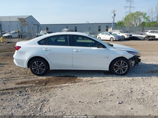 2024 KIA FORTE LXS 14