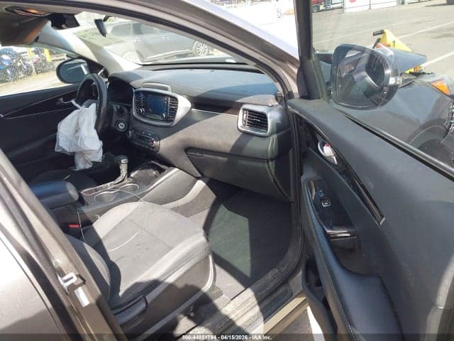 2019 KIA SORENTO 3.3L LX 5