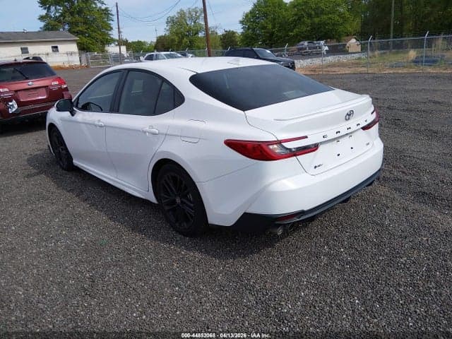 2025 TOYOTA CAMRY SE 3
