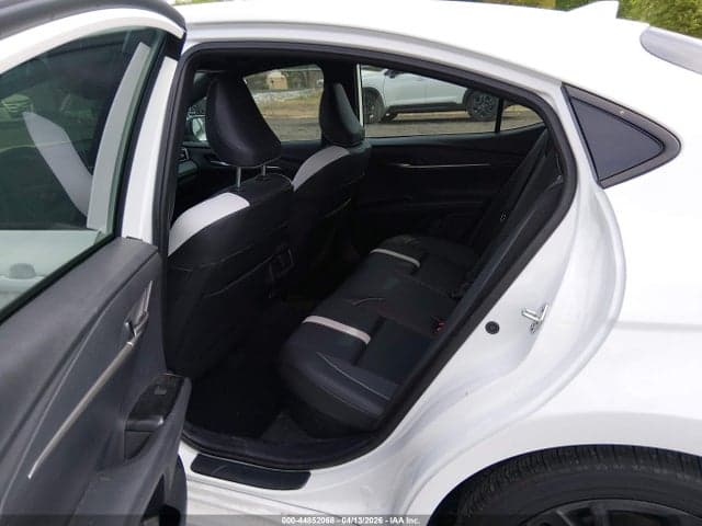 2025 TOYOTA CAMRY SE 8