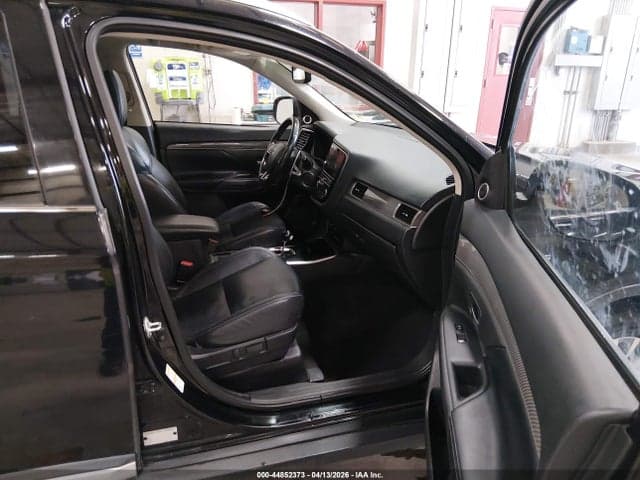 2019 MITSUBISHI OUTLANDER GT 5