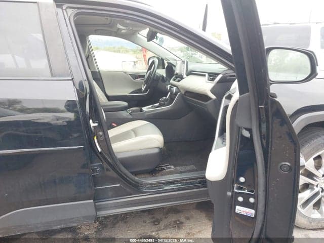 2019 TOYOTA RAV4 LIMITED 5