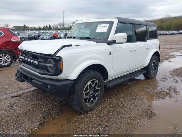 2023 FORD BRONCO OUTER BANKS 2