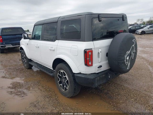2023 FORD BRONCO OUTER BANKS 3