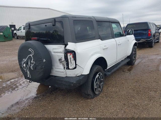 2023 FORD BRONCO OUTER BANKS 4