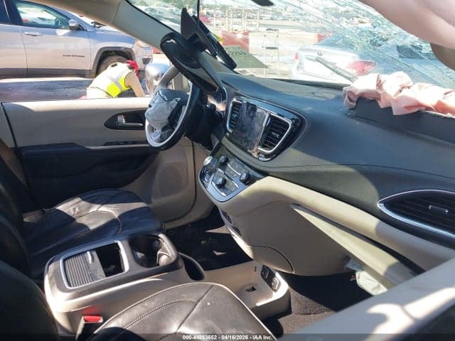 2020 CHRYSLER PACIFICA LIMITED 5