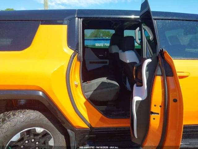 2024 GMC HUMMER EV SUV 3X 8