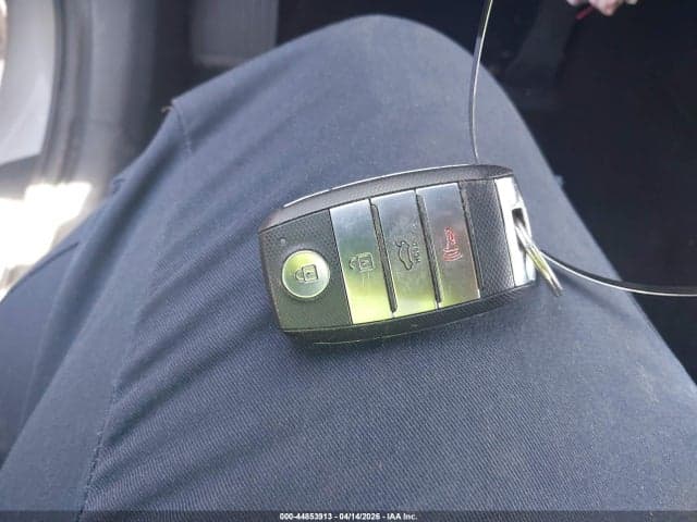 2020 KIA OPTIMA 11