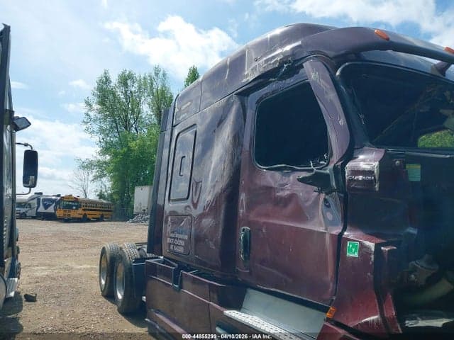 2021 FREIGHTLINER NEW CASCADIA 126 12
