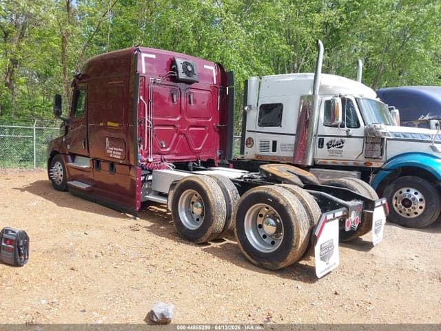 2021 FREIGHTLINER NEW CASCADIA 126 3