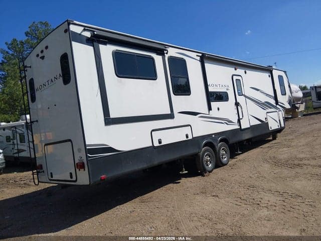 2020 MONTANA MONTANA 4