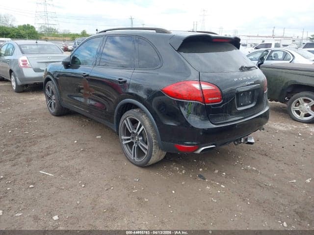 2013 PORSCHE CAYENNE DIESEL 3
