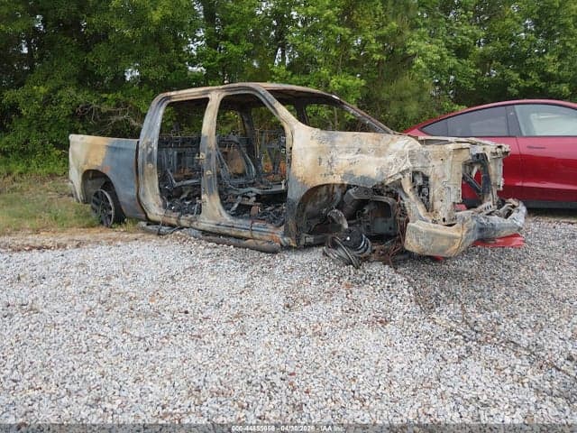 2025 CHEVROLET SILVERADO 1500 4WD SHORT BED RST 1