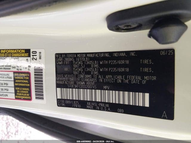 2025 TOYOTA SIENNA PLATINUM 9