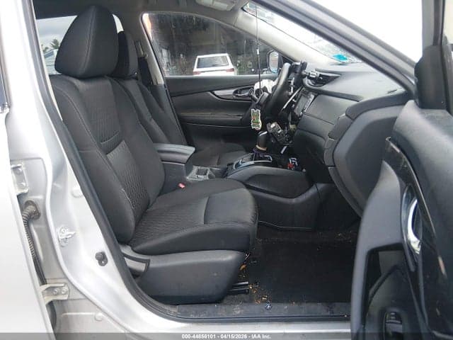 2017 NISSAN ROGUE SV 5