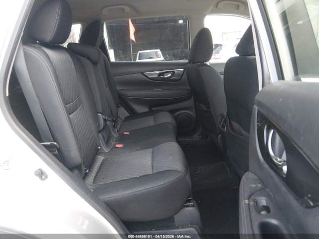 2017 NISSAN ROGUE SV 8