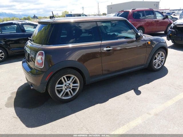 2011 MINI COOPER 4