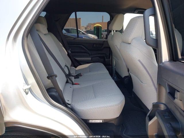 2026 TOYOTA 4RUNNER SR5 8