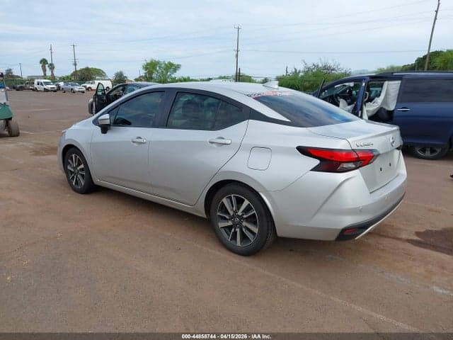 2021 NISSAN VERSA SV XTRONIC CVT 3