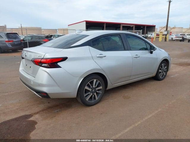 2021 NISSAN VERSA SV XTRONIC CVT 4