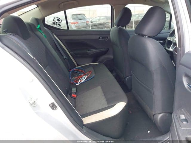 2021 NISSAN VERSA SV XTRONIC CVT 8