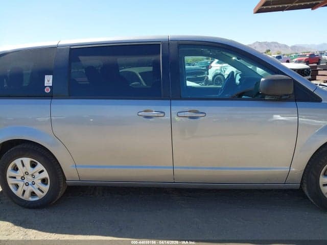 2018 DODGE GRAND CARAVAN SE 13