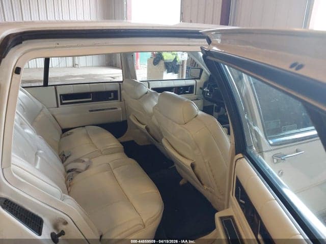 1986 CADILLAC DEVILLE FLEETWOOD 8