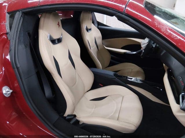 2025 FERRARI 296 GTS 8