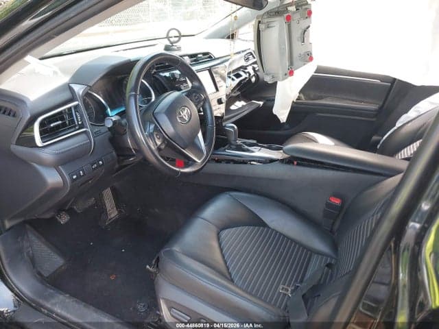 2018 TOYOTA CAMRY SE 5