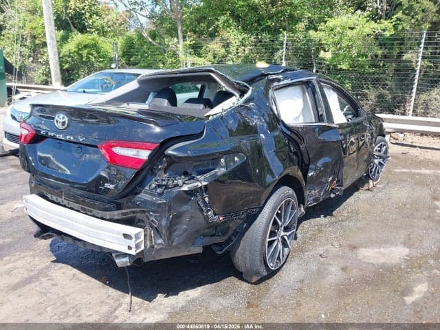 2018 TOYOTA CAMRY SE 6