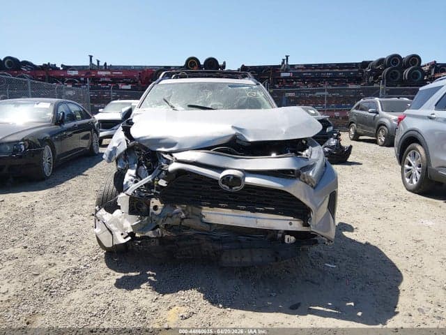 2024 TOYOTA RAV4 XLE 13