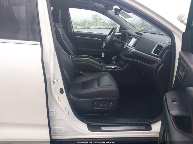 2019 TOYOTA HIGHLANDER LIMITED PLATINUM 5