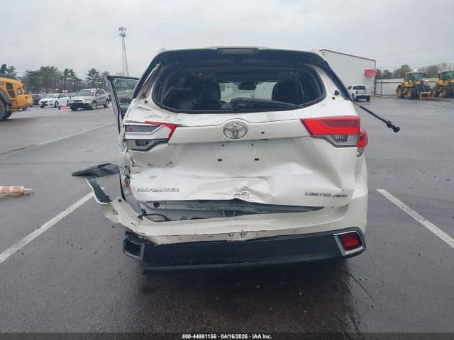 2019 TOYOTA HIGHLANDER LIMITED PLATINUM 6