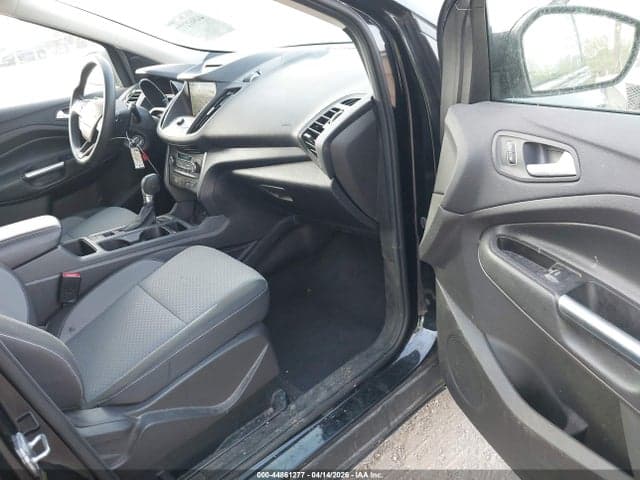 2017 FORD ESCAPE SE 5
