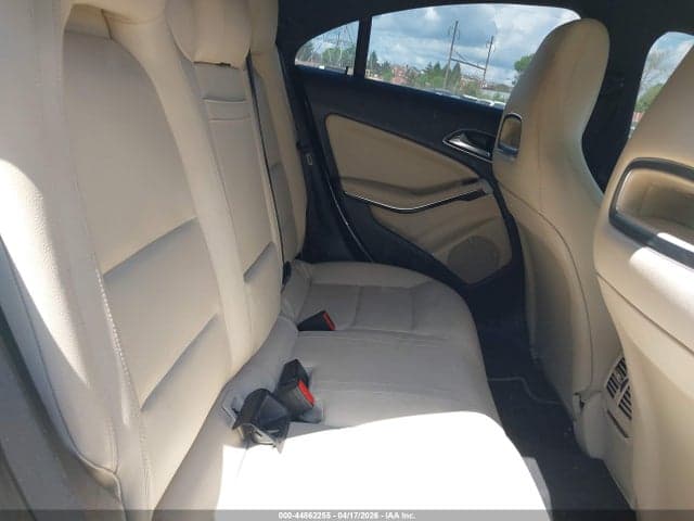 2019 MERCEDES-BENZ CLA 250 8