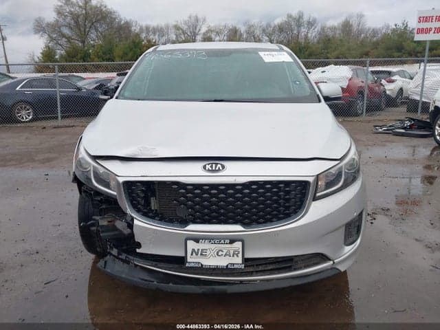 2017 KIA SEDONA LX 13