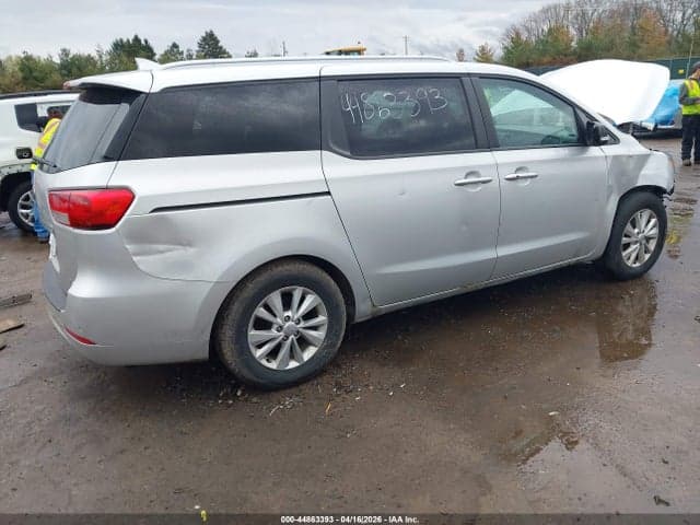 2017 KIA SEDONA LX 4
