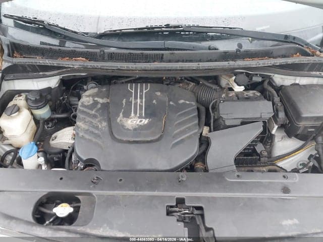 2017 KIA SEDONA LX 10