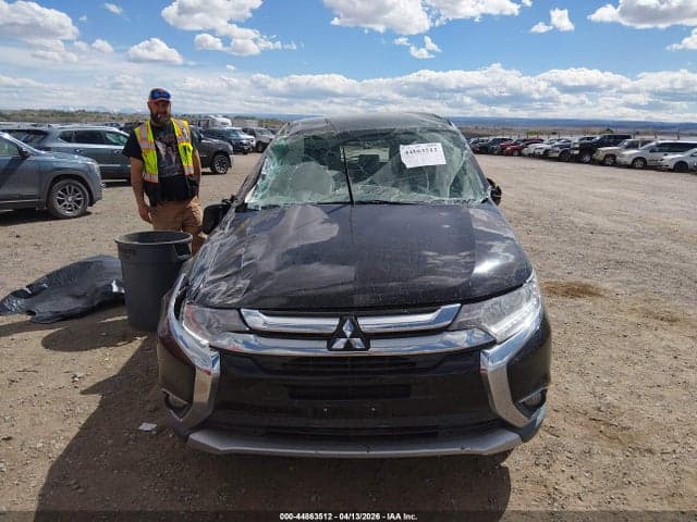 2018 MITSUBISHI OUTLANDER SE 12