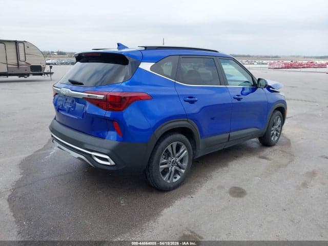 2023 KIA SELTOS S 4