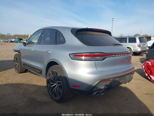 2026 PORSCHE MACAN T 3