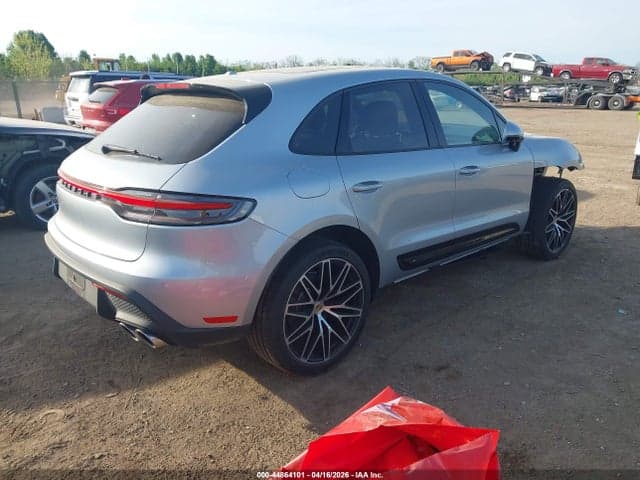 2026 PORSCHE MACAN T 4