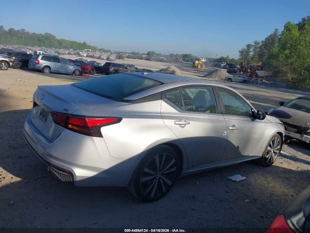 2022 NISSAN ALTIMA SR FWD 13