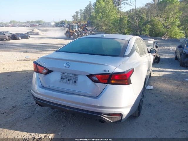 2022 NISSAN ALTIMA SR FWD 4